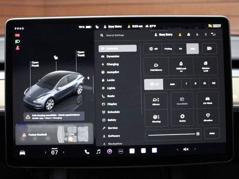 Used 2023 Tesla Model Y Long Range image 18