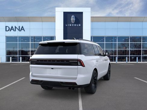 New 2025 Lincoln Navigator Reserve w/ Jet Appearance Package image 8