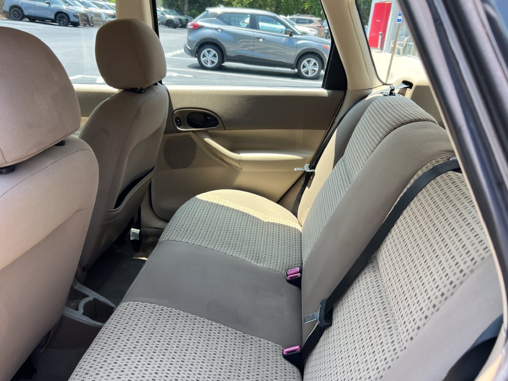 Used 2006 Ford Focus ZXW Wagon FWD image 12