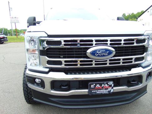 Used 2025 Ford F250 XLT AWD/4WD image 35