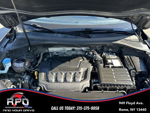 Used 2022 Volkswagen Tiguan SE AWD/4WD image 11