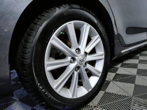 Used 2012 Toyota Camry XLE FWD image 8