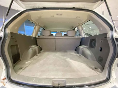 Used 2007 Mitsubishi Endeavor SE image 24