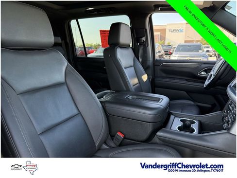 Certified 2024 Chevrolet Suburban Z71 w/ Luxury Package AWD/4WD image 20