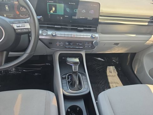 Used 2024 Hyundai Kona SEL FWD image 13