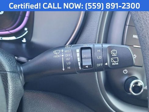Certified 2025 Kia Soul LX w/ LX Technology Package FWD image 16