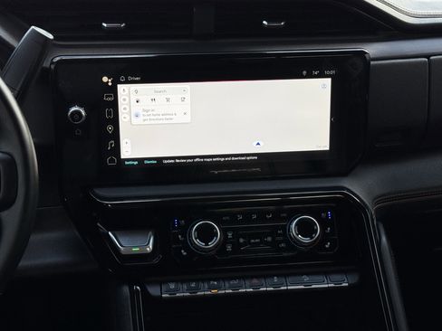 Used 2025 GMC Sierra 3500 AT4 image 17