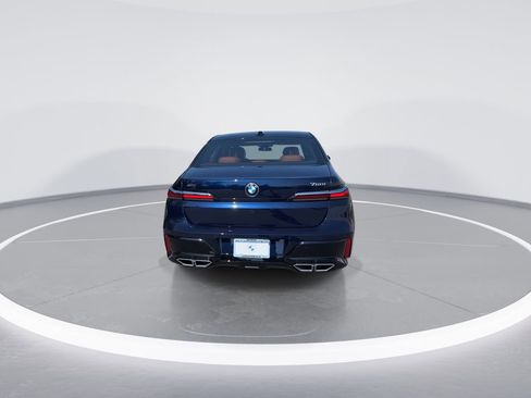 New 2026 BMW 760i xDrive w/ Executive Package image 7