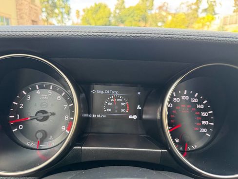 Used 2016 Ford Mustang Shelby GT350 w/ Track Package RWD image 22