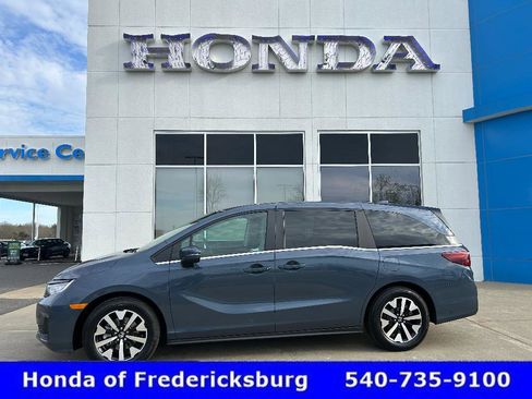 Certified 2026 Honda Odyssey EX-L image 1