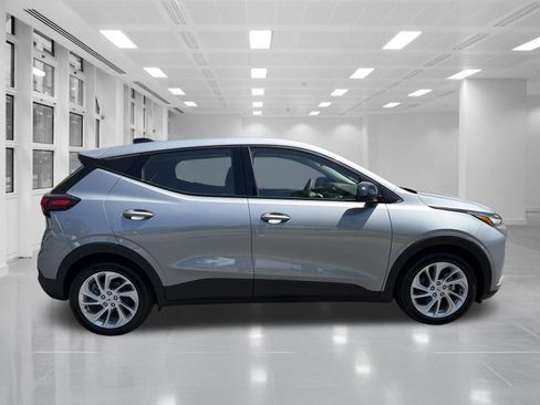 New 2027 Chevrolet Bolt LT w/ Comfort Package FWD image 4