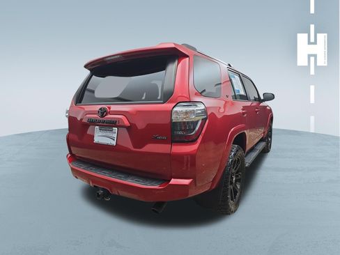 Used 2022 Toyota 4Runner SR5 RWD image 4