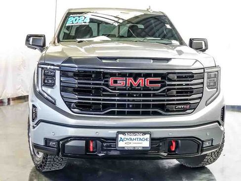 Certified 2024 GMC Sierra 1500 AT4 w/ Technology Package AWD/4WD image 7