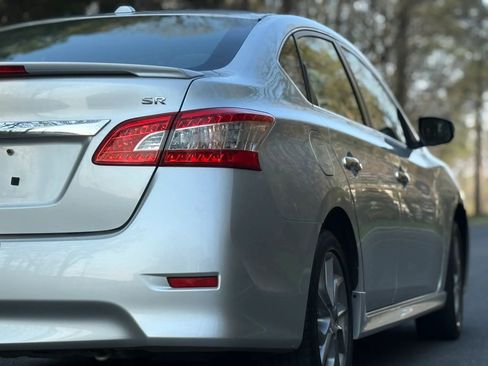 Used 2015 Nissan Sentra SR image 5