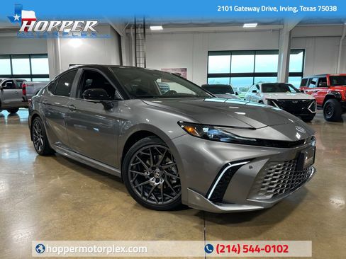 Used 2025 Toyota Camry XSE w/ Premium Plus Package FWD image 1