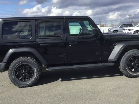 Certified 2020 Jeep Wrangler Unlimited Willys image 9