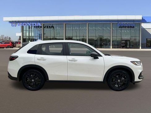 New 2026 Honda HR-V Sport image 6