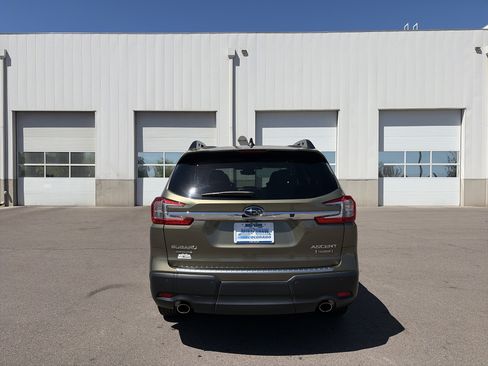 Used 2023 Subaru Ascent Touring AWD/4WD image 6