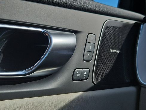 New 2026 Volvo XC60 B5 Ultra w/ Protection Package Premier image 20