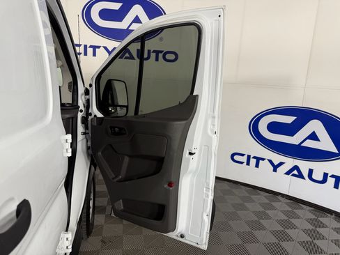 Used 2020 Ford Transit 250 Base image 10