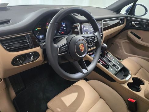 New 2026 Porsche Macan S AWD/4WD image 4