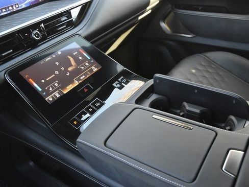 New 2026 INFINITI QX80 Autograph w/ Premium Cargo Package image 39