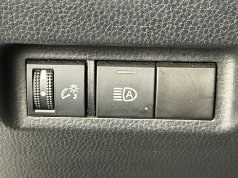 Certified 2022 Toyota RAV4 XLE w/ Carpet Mat Package (TMS) AWD/4WD image 29
