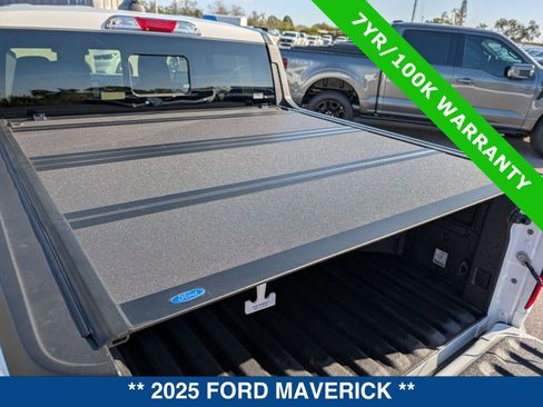 Certified 2025 Ford Maverick Lariat w/ 4K Tow Package image 15