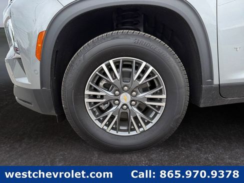 New 2026 Chevrolet Traverse LT w/ Enhanced Driving Package FWD image 9