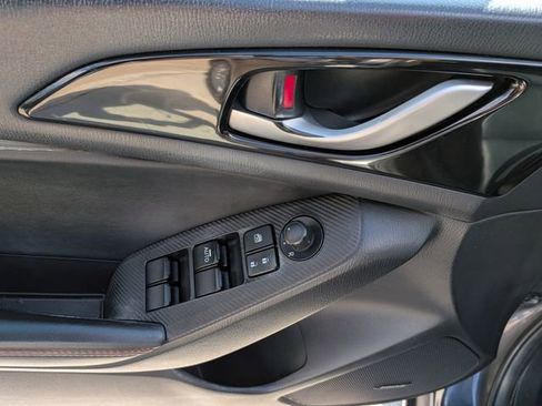 Used 2014 MAZDA MAZDA3 i Grand Touring image 11