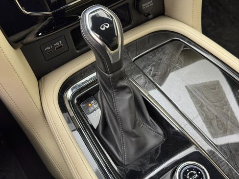 Used 2021 INFINITI QX80 Sensory w/ Cargo Package image 30