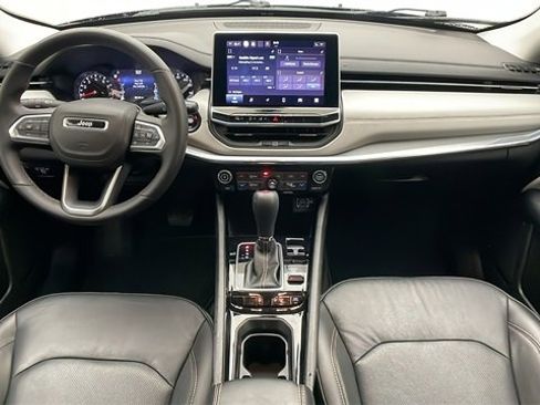 Used 2022 Jeep Compass Limited image 6