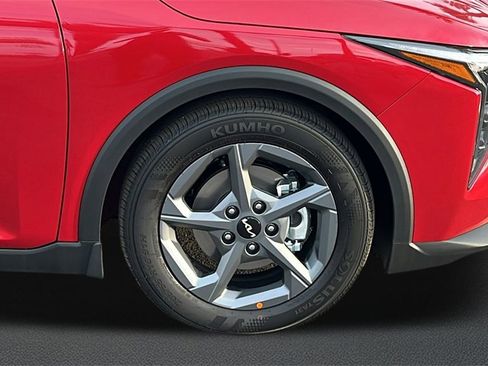 New 2025 Kia K4 LXS image 5