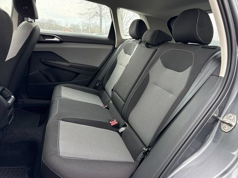 Certified 2023 Volkswagen Taos S FWD image 26