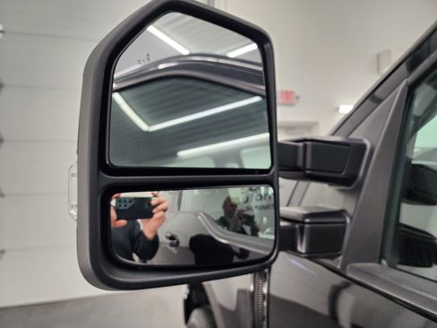 Used 2020 Ford F350 Lariat image 36