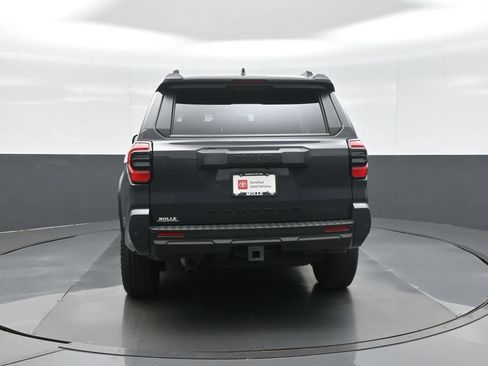 Certified 2025 Toyota 4Runner TRD Off-Road Premium AWD/4WD image 6