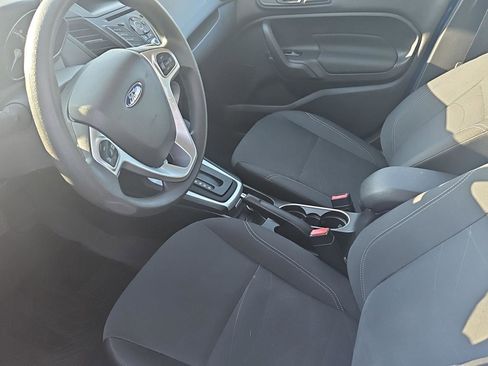 Used 2019 Ford Fiesta SE w/ Cold Weather Package FWD image 9