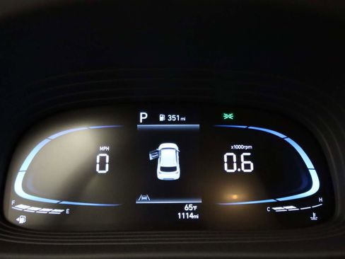 Used 2025 Hyundai Venue SE image 7