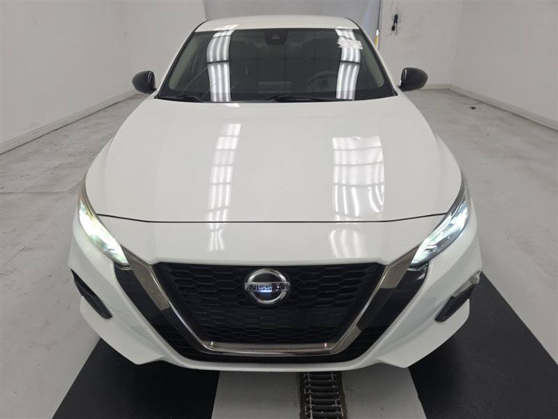 Used 2020 Nissan Altima 2.5 SR FWD image 2