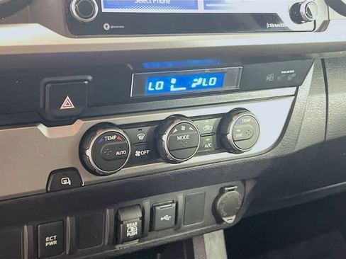 Used 2021 Toyota Tacoma SR5 image 17