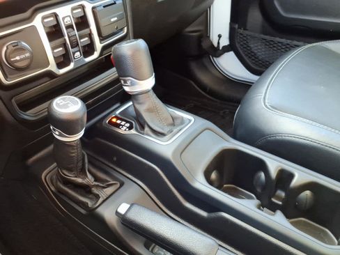 Used 2021 Jeep Wrangler Unlimited Sport image 25