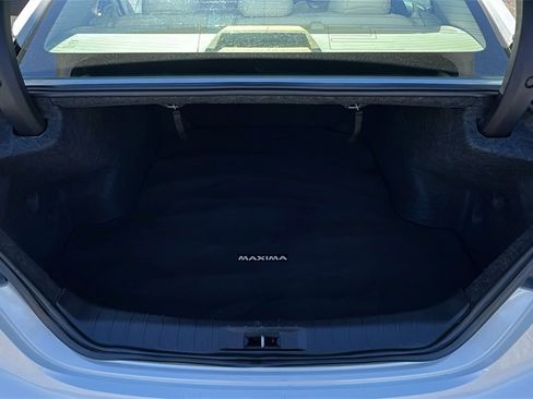 Used 2016 Nissan Maxima 3.5 SV w/ Interior Lighting Package image 10