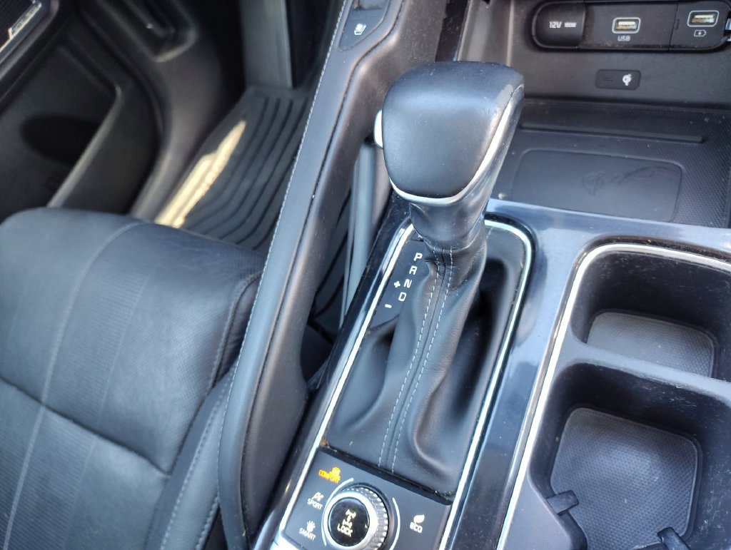 Used 2022 Kia Telluride SX w/ Nightfall Edition Package AWD/4WD image 26