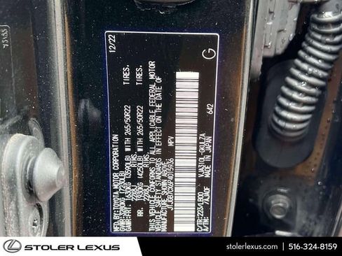 Used 2023 Lexus LX 600 4WD w/ Accessory Package (Z1) image 25