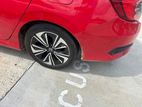 Used 2018 Honda Civic EX-L image 19