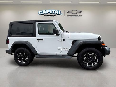 Used 2020 Jeep Wrangler Sport image 7