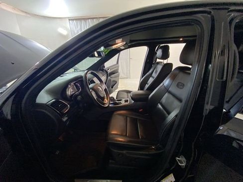 Used 2020 Jeep Grand Cherokee Overland image 24