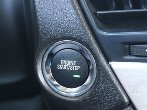 Used 2020 GMC Yukon XL Denali RWD image 45