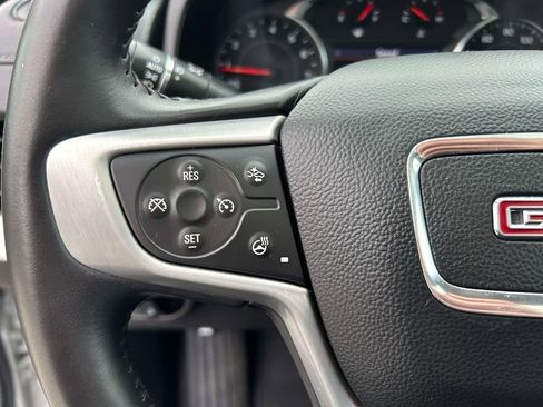Used 2022 GMC Terrain SLT w/ Infotainment Package II AWD/4WD image 23