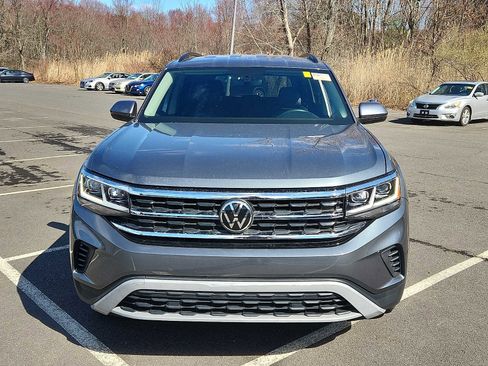 Used 2023 Volkswagen Atlas SE AWD/4WD image 2